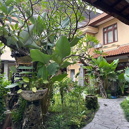 Villa Bunga Hotel Семіньяк Екстер'єр фото